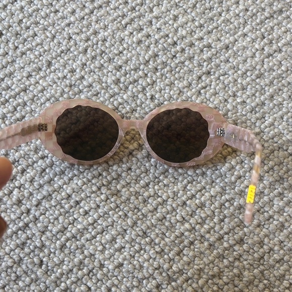 Krewe Alixe Plaid sunglasses - Picture 2 of 6